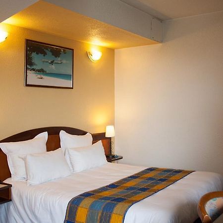 Hotel Air Plus Orly Zimmer foto