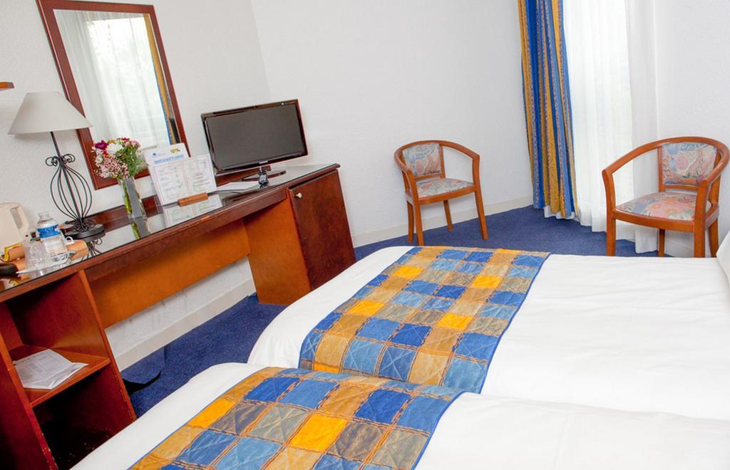 Hotel Air Plus Orly Zimmer foto